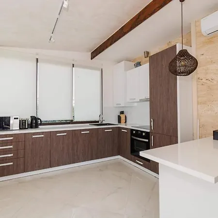 Seaview Vip Apart Apartment *